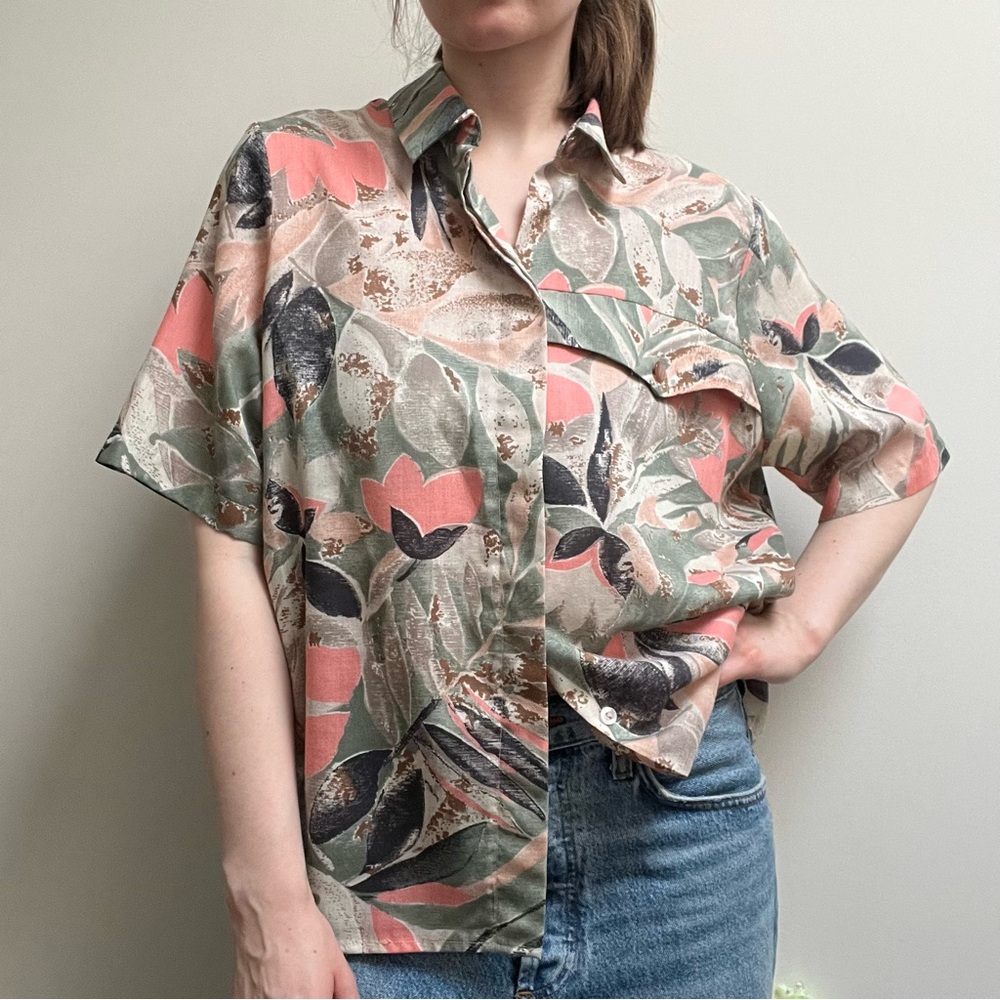 Vintage D’Allaird’s Floral Button Up Shirt